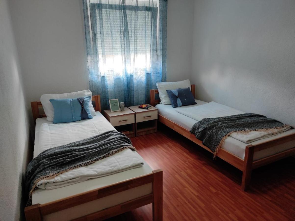 Apartman "Like At Home" ヤイツェ エクステリア 写真
