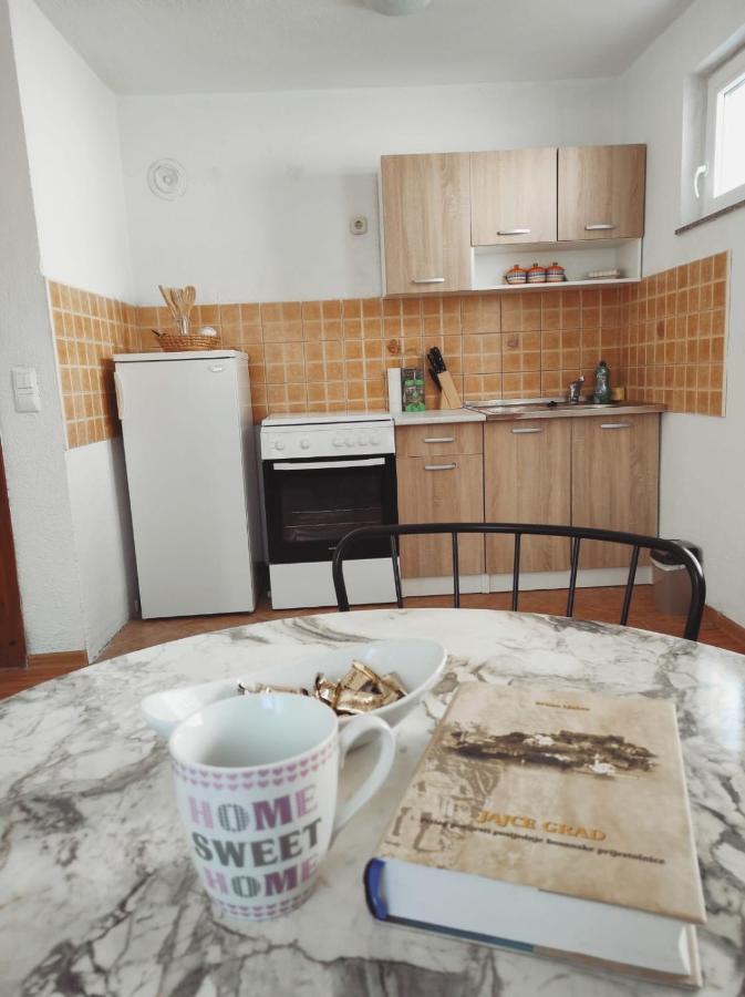 Apartman "Like At Home" ヤイツェ エクステリア 写真