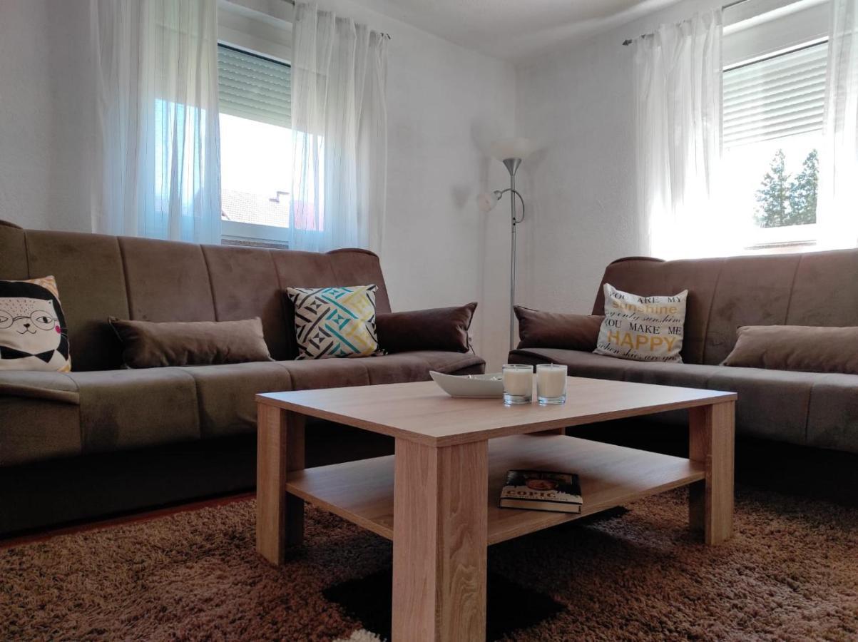Apartman "Like At Home" ヤイツェ エクステリア 写真